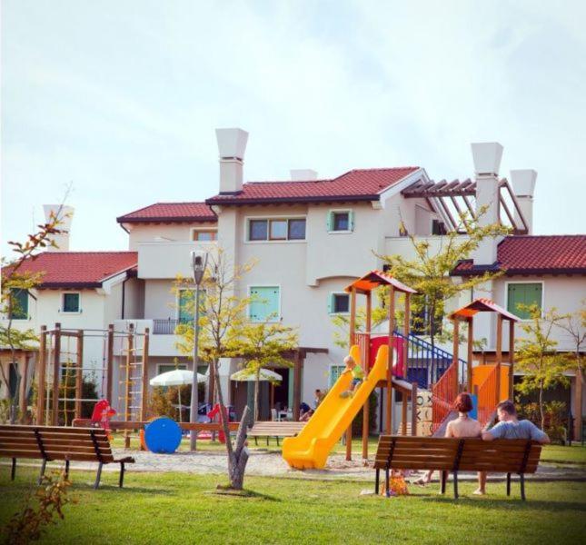 פורטו סנטה מרגריטה די קאורלה Villaggio A Mare מראה חיצוני תמונה